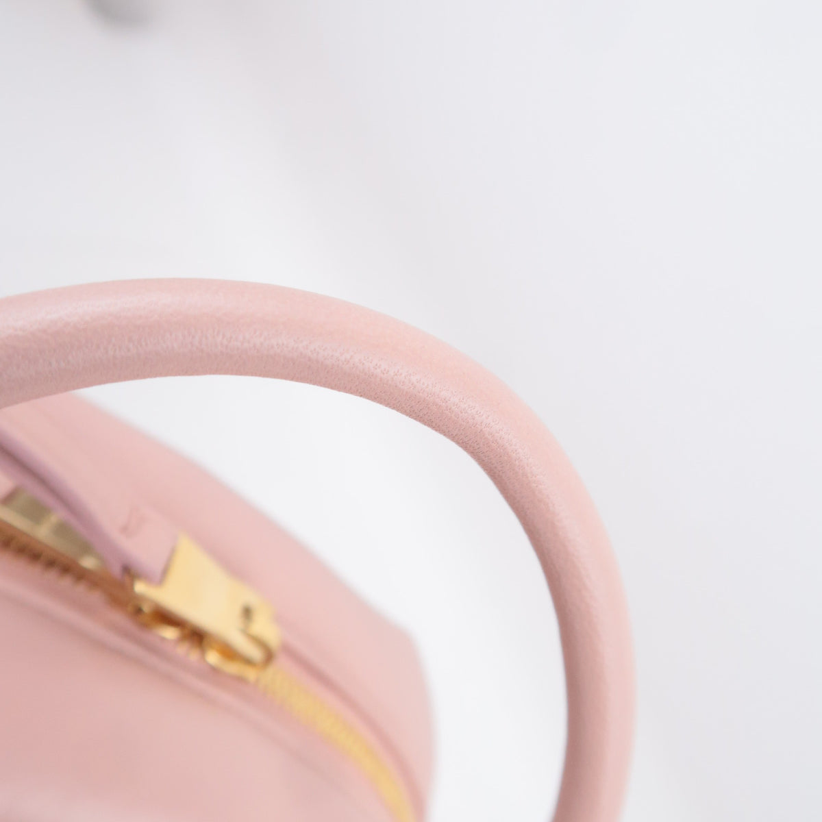 MIU MIU Matelasse Leather Backpack Pink 5BZ022