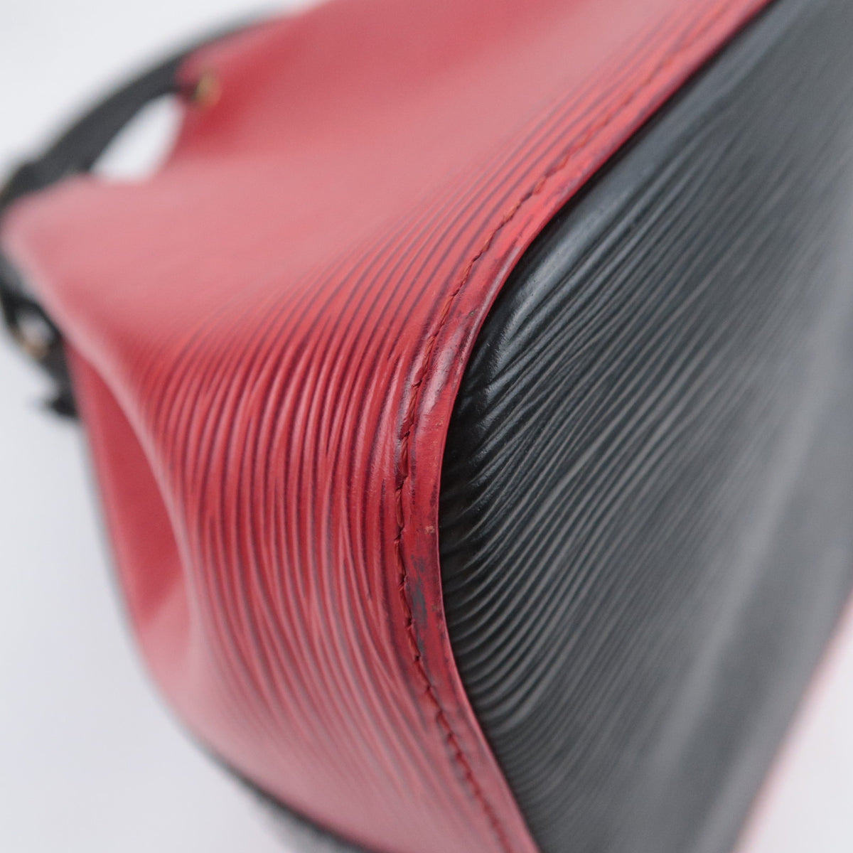Louis Vuitton Epi Petit Noe two tone Bag Castilian Red / Noir M44172