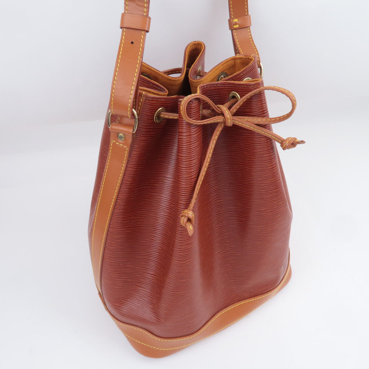 Louis Vuitton Epi Noe Two Tone Bag Kenya Brown / Zipang Gold M44028