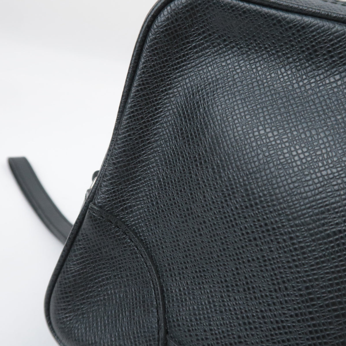 Louis Vuitton Taiga Pavel Clutch Bag M31142
