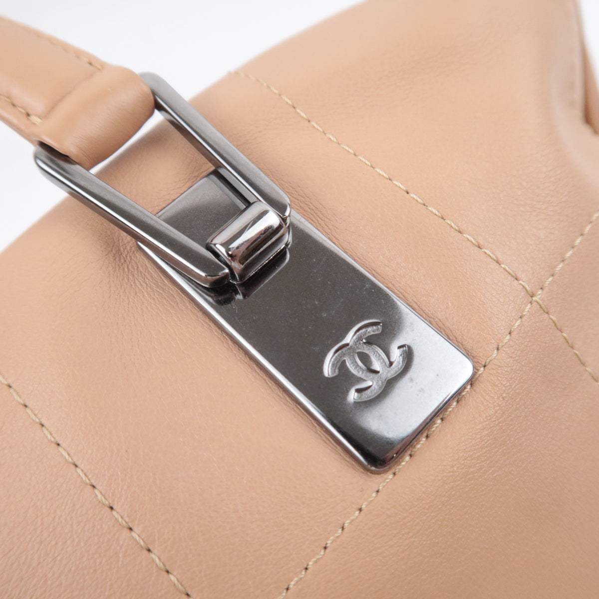 CHANEL Chocolate Bar Beige Leather Bag