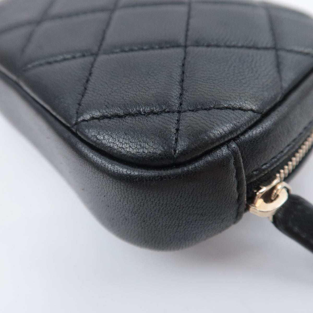 CHANEL Matelasse Mini Cosmetic Pouch Lambskin