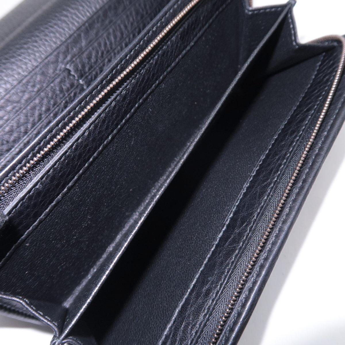 GUCCI Double G Leather Bi-Fold Long Wallet 245739