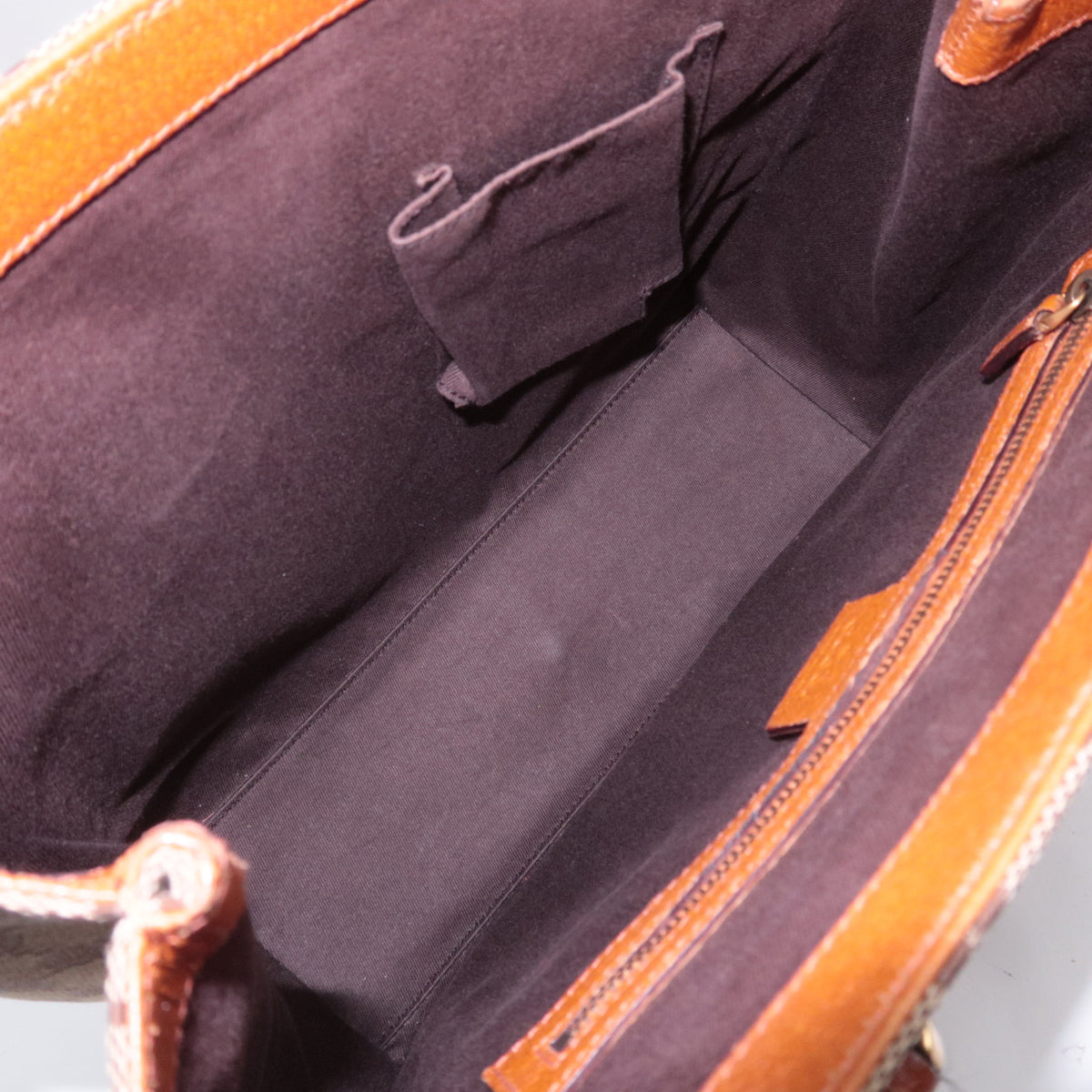 GUCCI GG Canvas Handbag 120895
