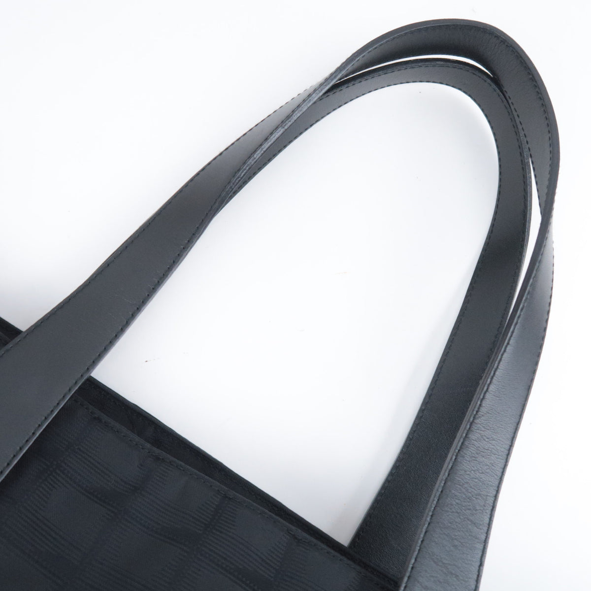 CHANEL New Travel Line GM Tote Bag A15825