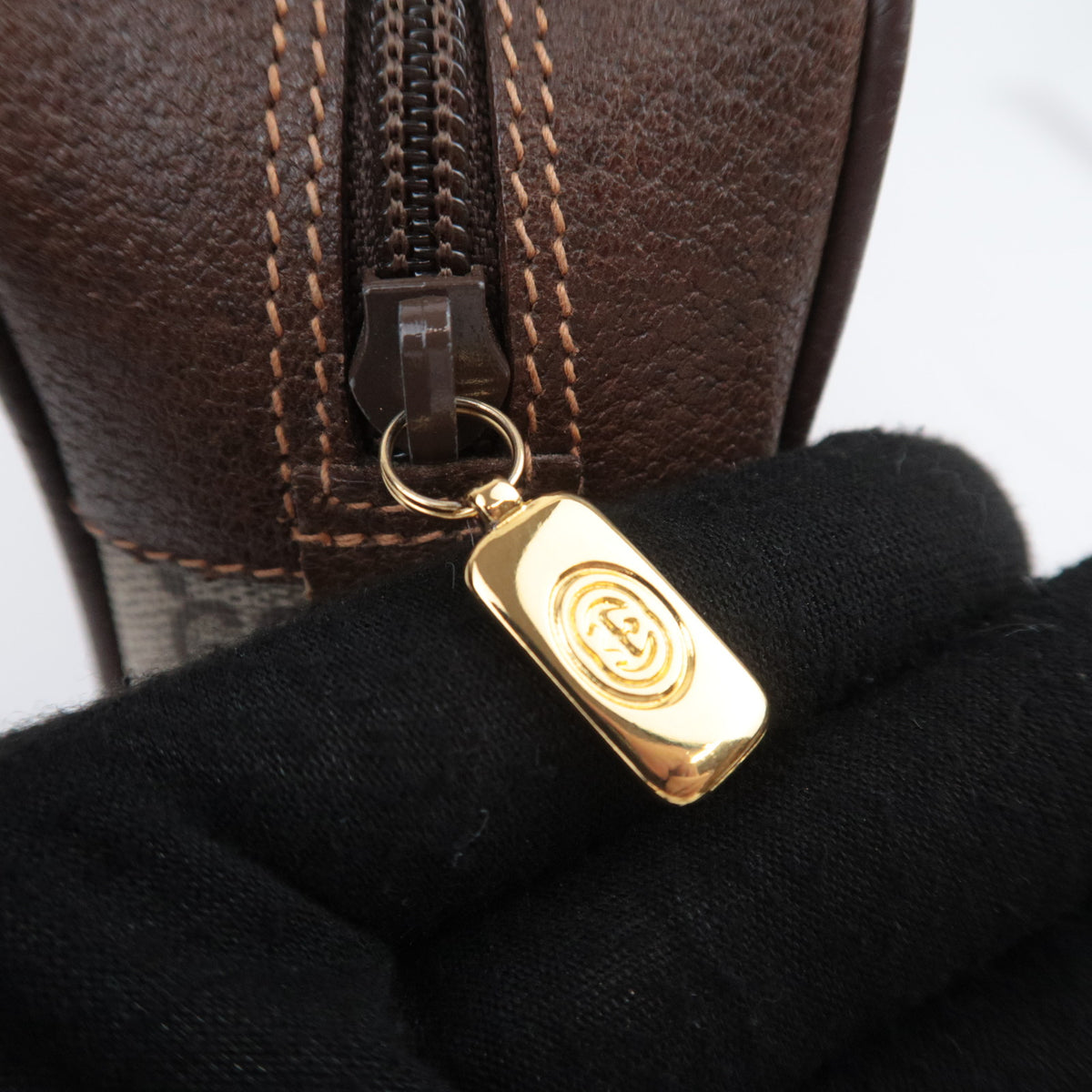 GUCCI Old Gucci Sherry GG Plus Shoulder Bag 119.02.087