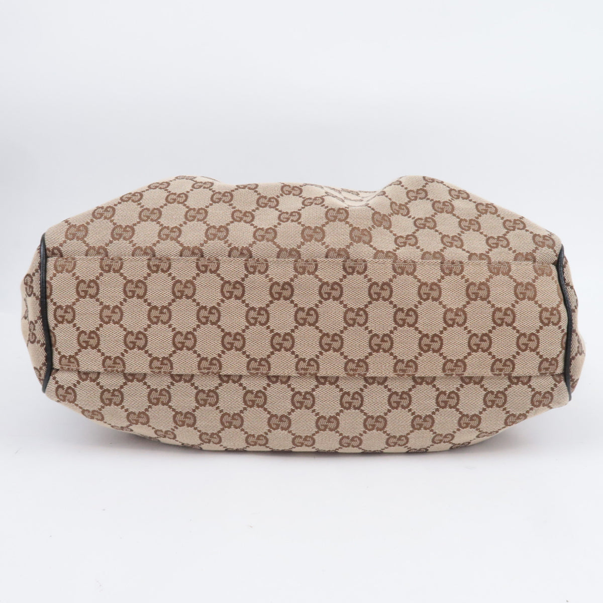 GUCCI Sukey GG Canvas Shoulder Bag 211944