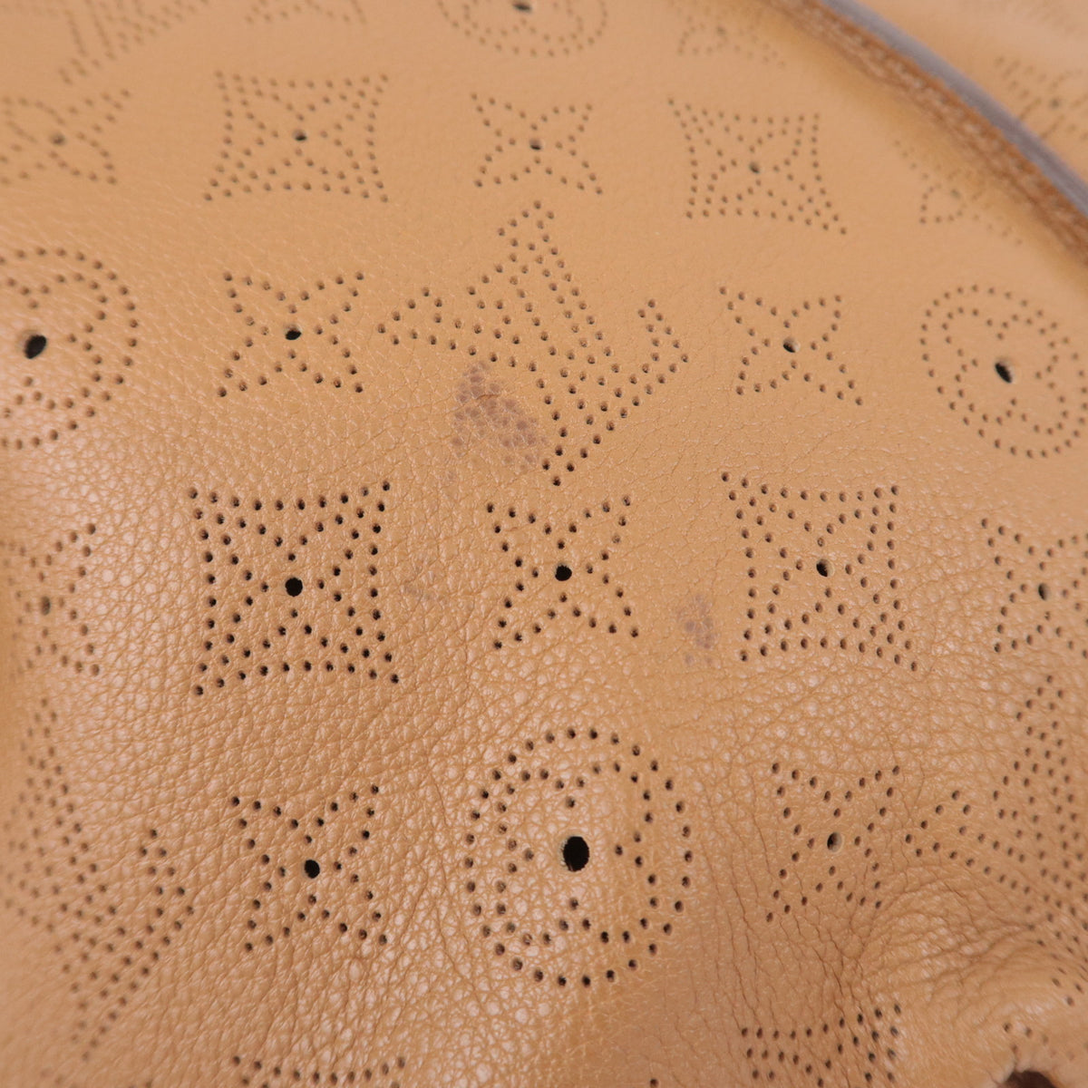 Louis Vuitton Monogram Mahina Selene PM M94212