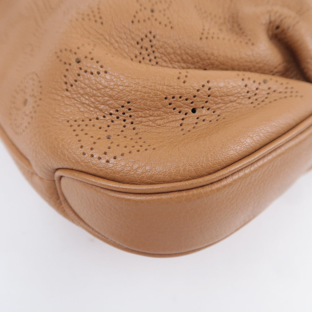 Louis Vuitton Monogram Mahina Selene PM M94212
