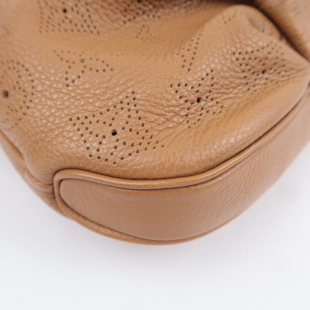 Louis Vuitton Monogram Mahina Selene PM M94212