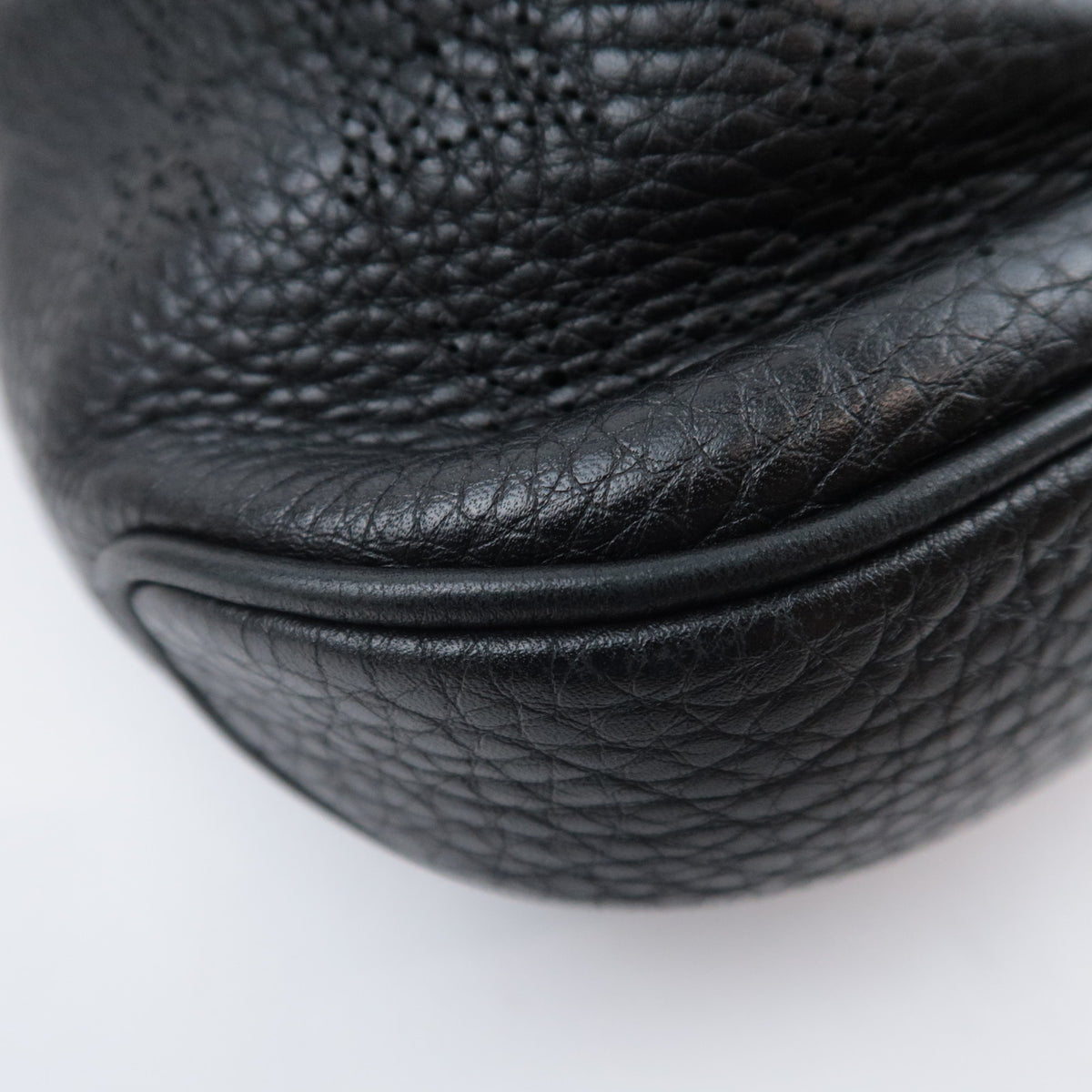 Louis Vuitton Monogram Mahina Selene MM M94314