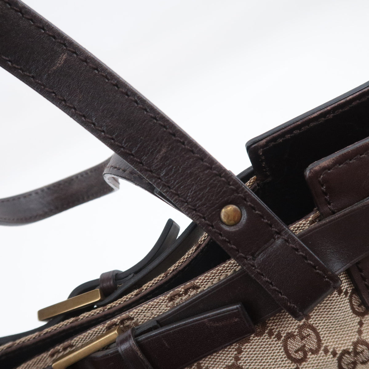 GUCCI GG Canvas Front Belt Tote Bag 106251