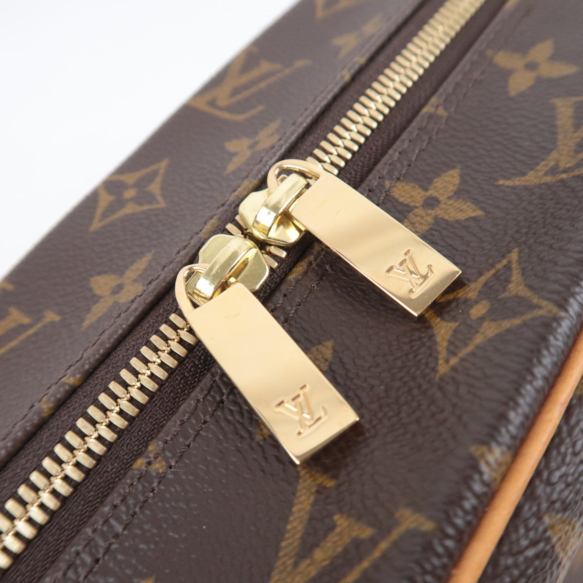 Louis Vuitton Monogram Cite GM M51181