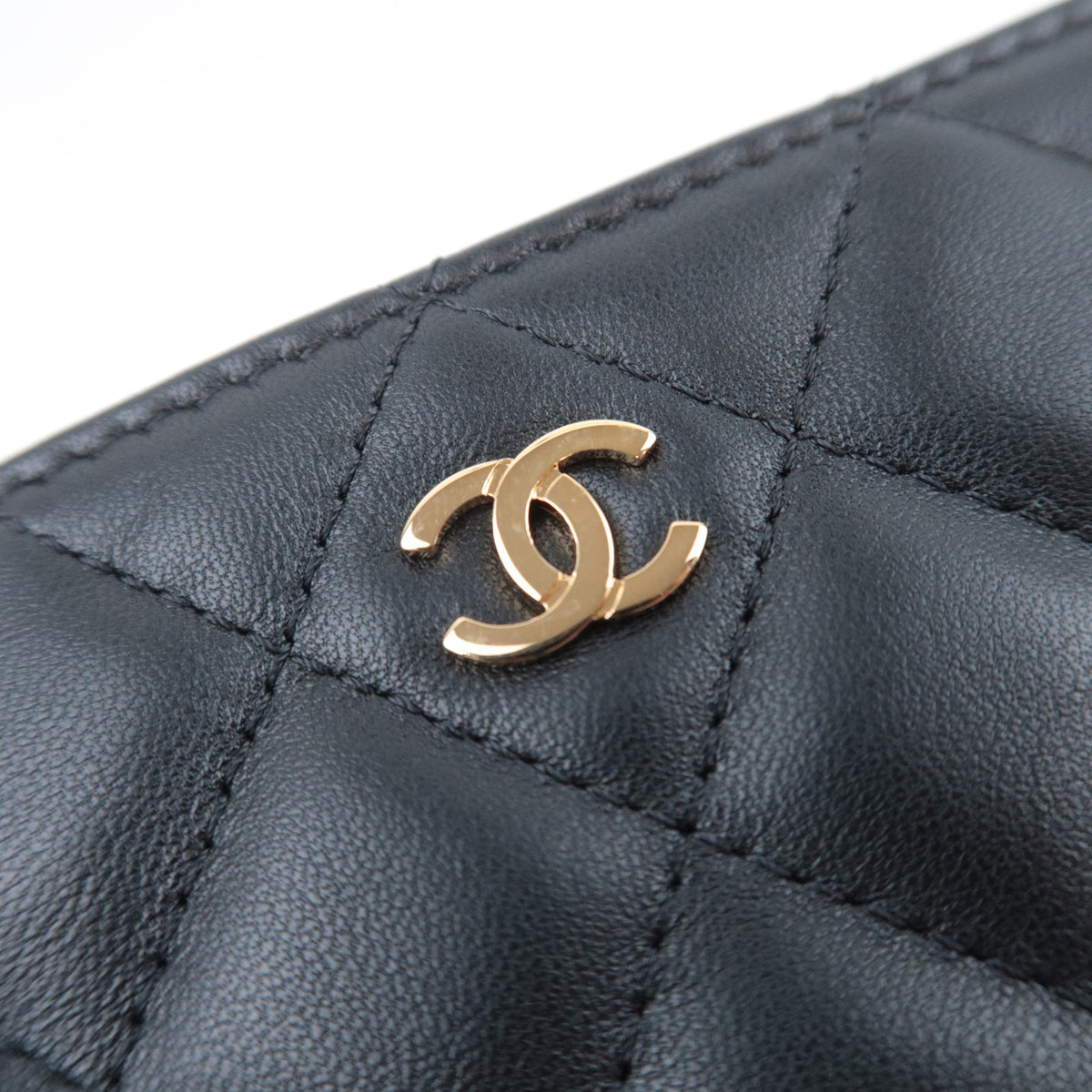 CHANEL Matelasse Mini Flat Pouch