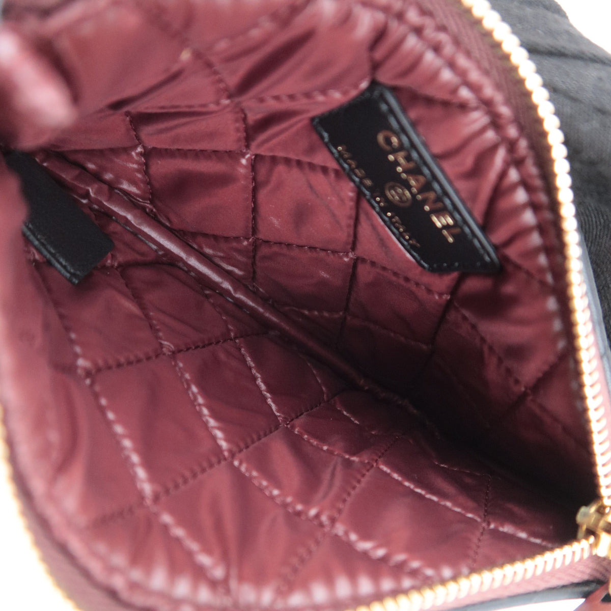 CHANEL Matelasse Mini Flat Pouch