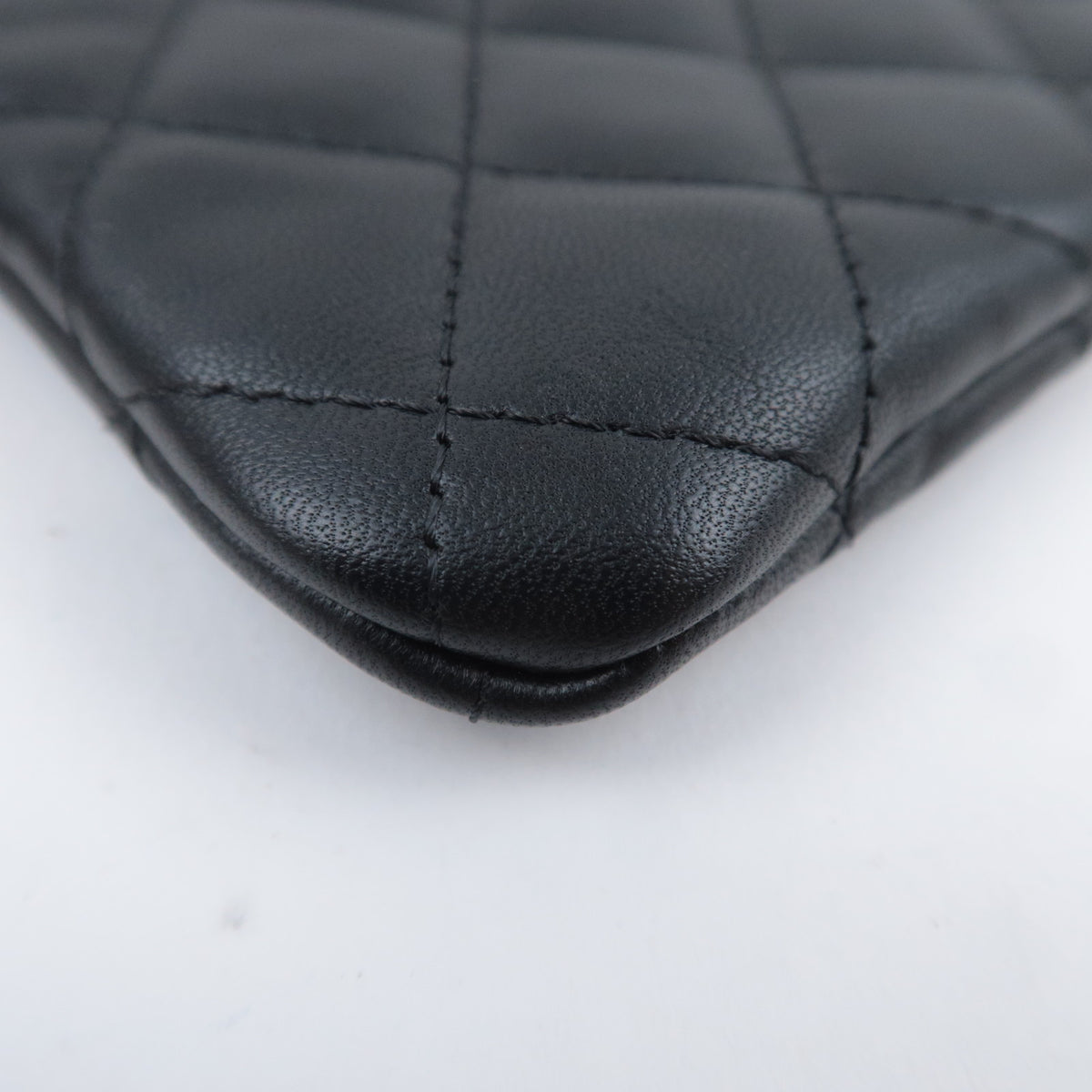 CHANEL Matelasse Mini Flat Pouch