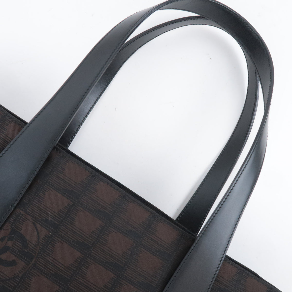 CHANEL New Travel Line Tote GM A15825